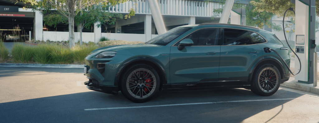 Porsche-Cayenne-Electric-1-1024x395.png