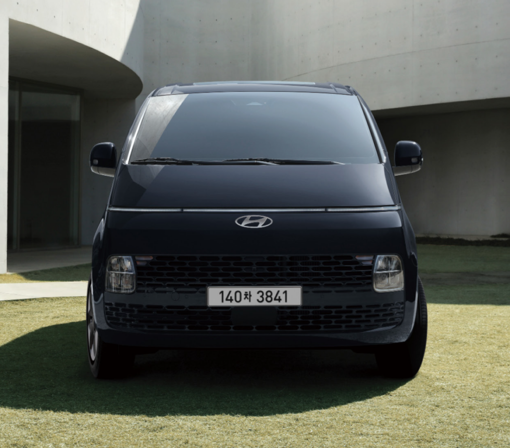 Hyundai-Staria-Hybrid-3-1024x900.png