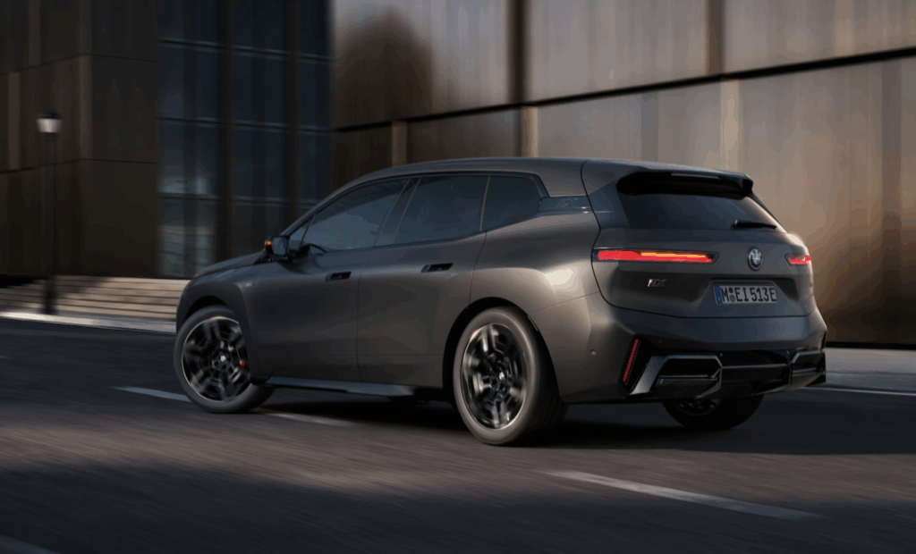 BMW-New-iX-M70-xDrive-5-1024x620.png