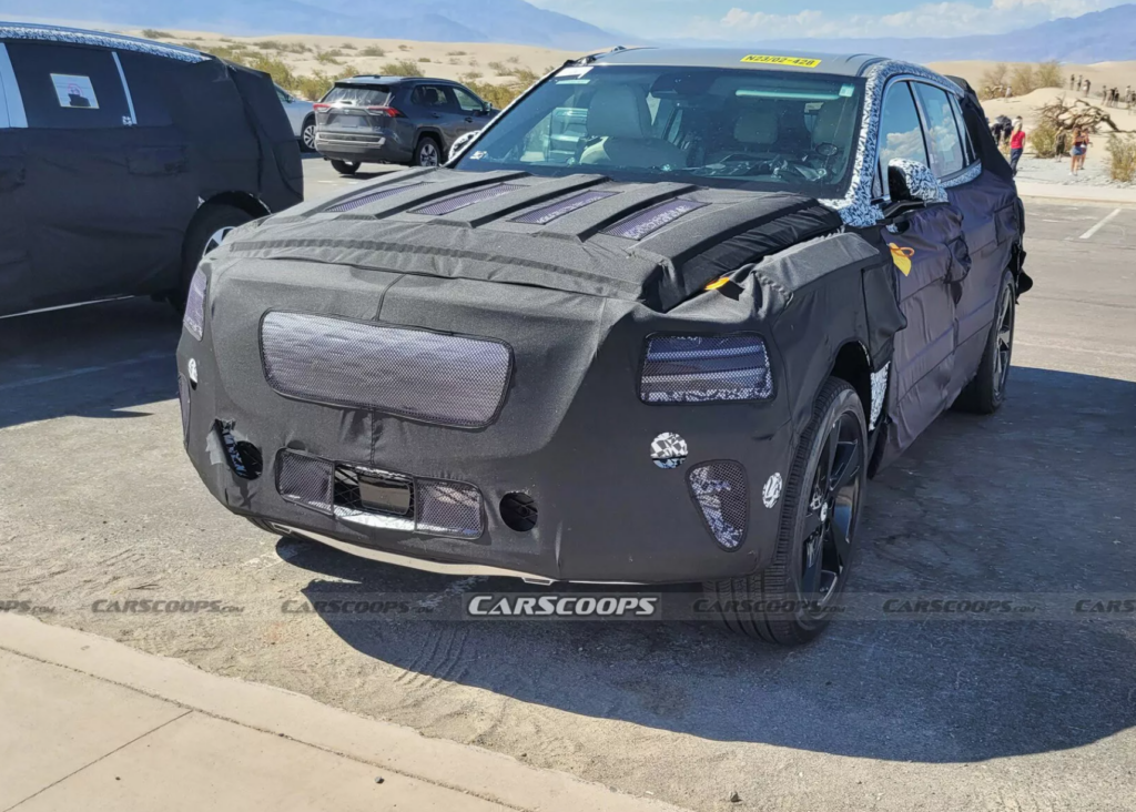 Genesis-GV90-spy-shots-2-1024x732.png