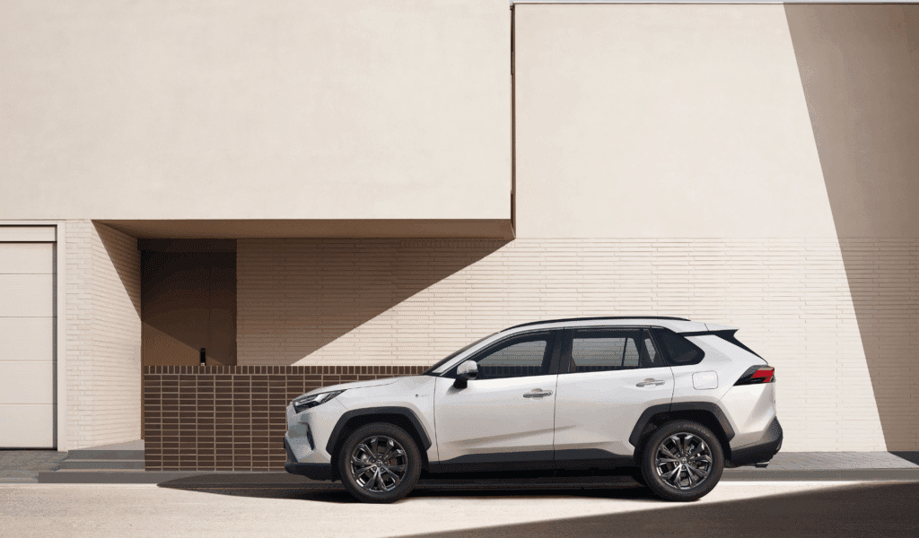 Toyota-RAV4-1-1-1024x600.png