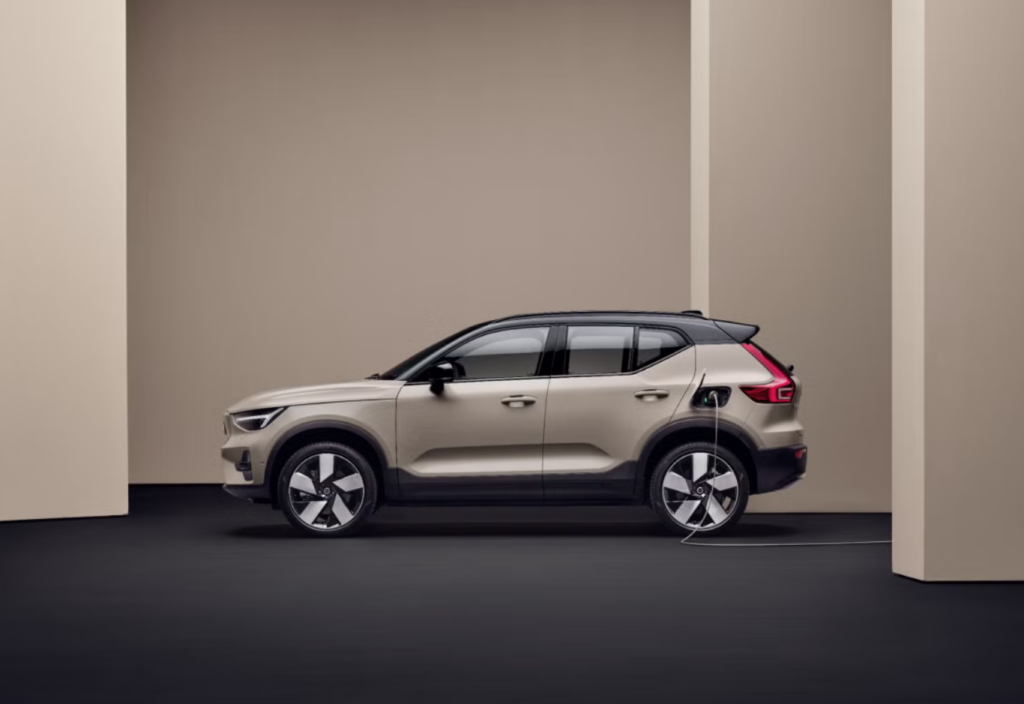 Volvo-EX40-1-1024x704.png