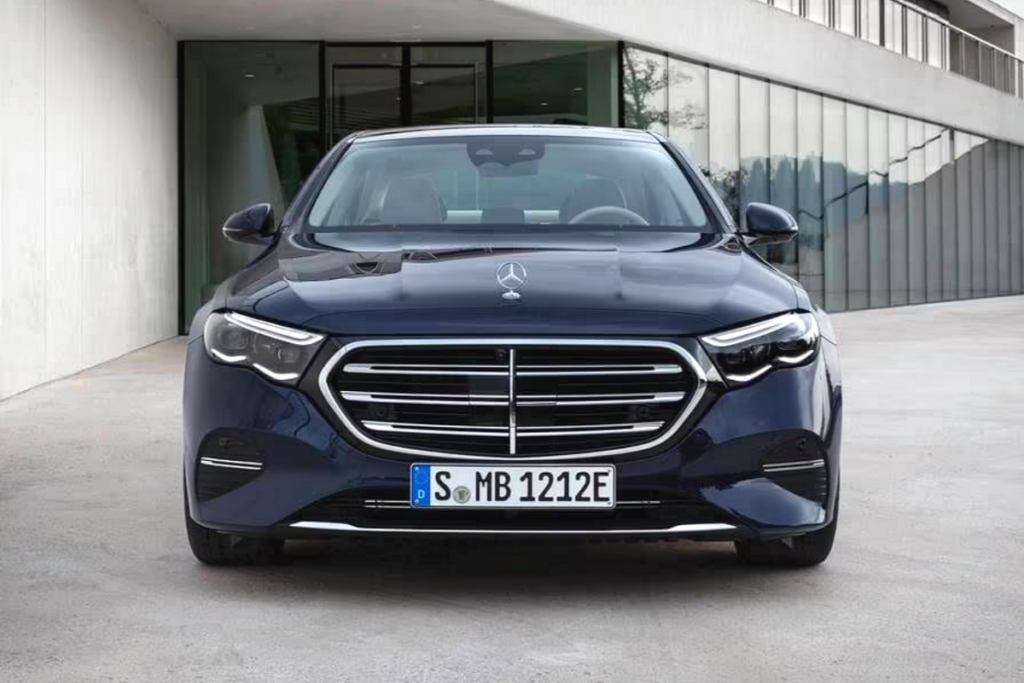 Mercedes-Benz-E-350-e-4MATIC-with-EQ-hybrid-technology-6-1024x683.png
