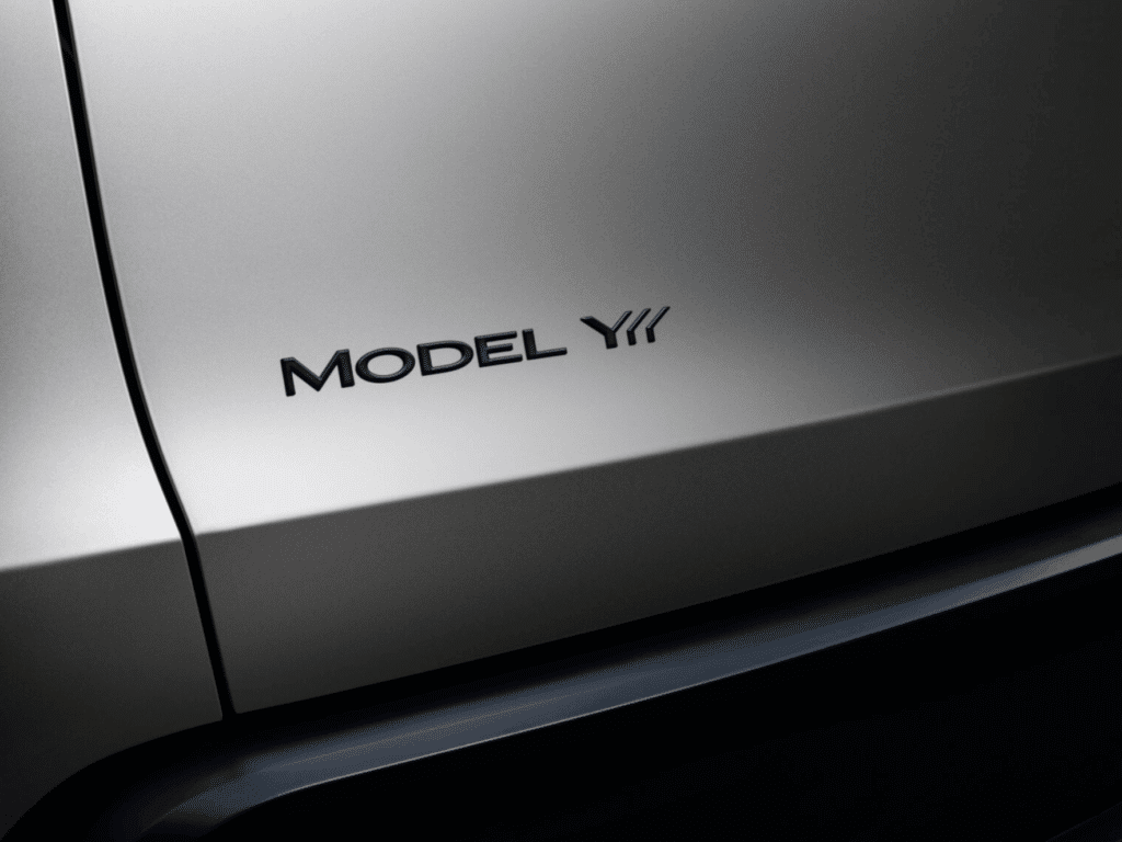 Tesla-Model-Y-L-2-1024x768.png
