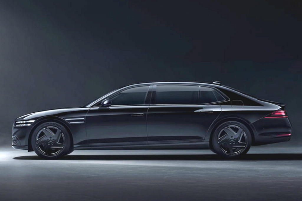 Genesis-G90-Long-Wheelbase-Black-1024x683.png