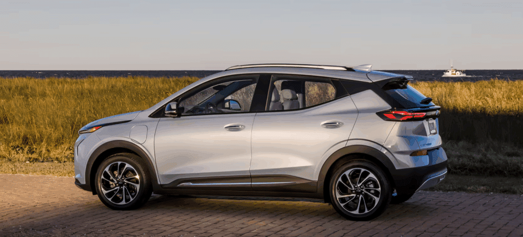 2022-Chevrolet-Bolt-EUV-3-1024x464.png