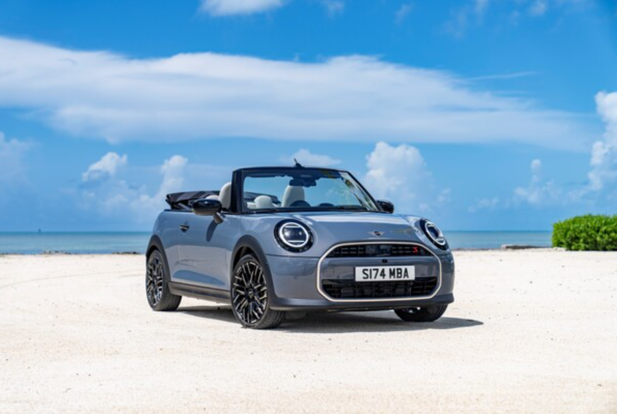 The-new-MINI-Cooper-Convertible.png