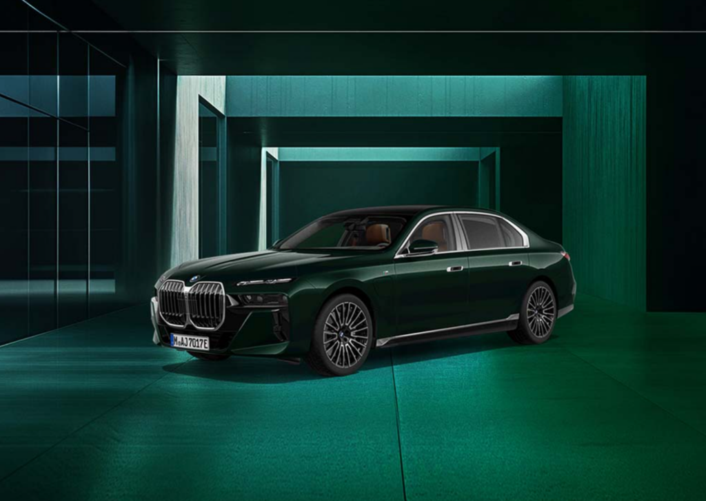 BMW-750e-xDrive-M-Sport-Individual-Peridot-Green-Edition-1024x727.png