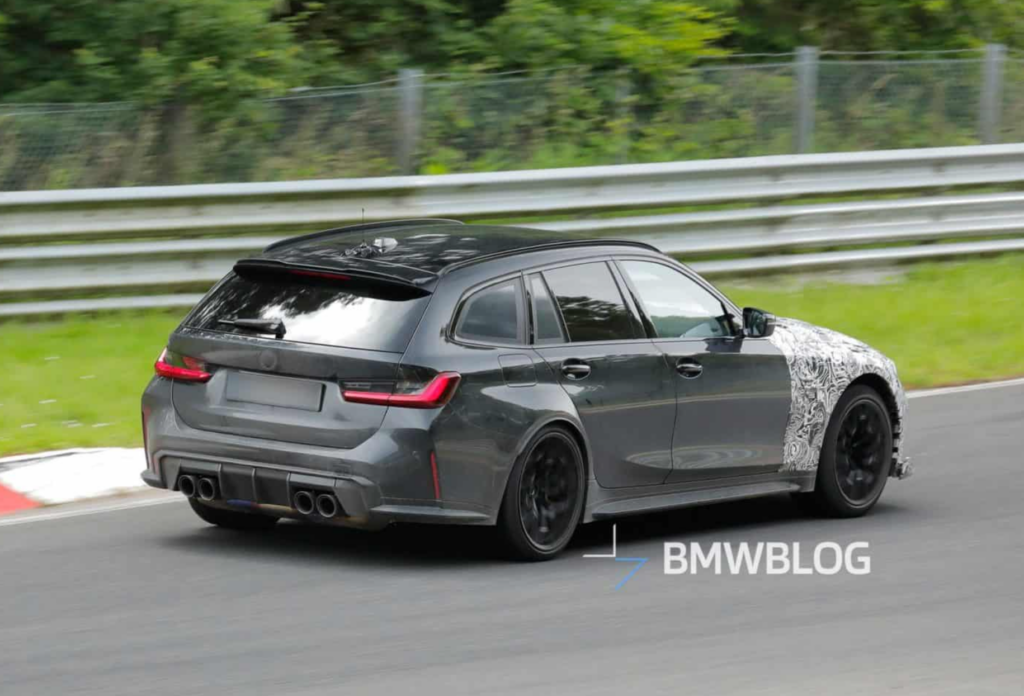 BMW-M3-CS-Touring-Spy-Shots-2-1024x696.png