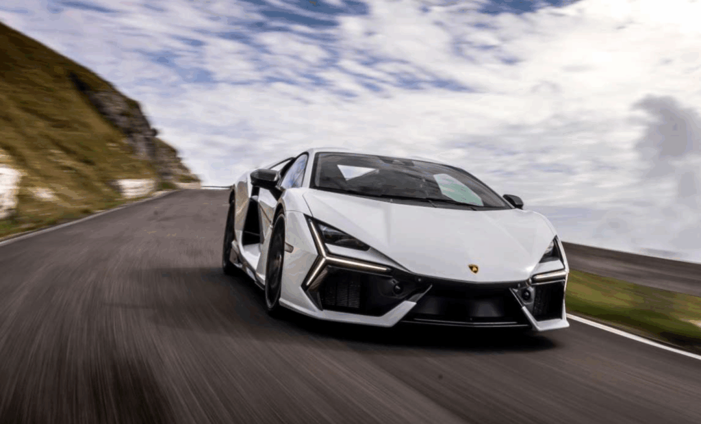 Lamborghini-Revuelto-1024x619.png