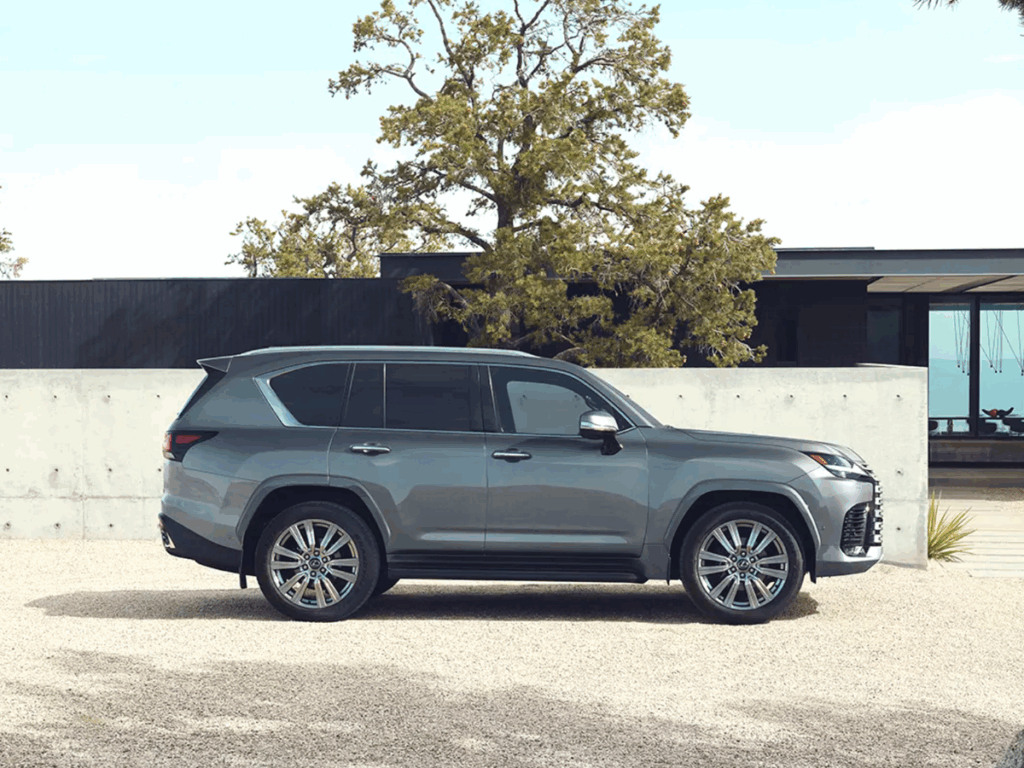 Lexus-LX-700h-1024x768.png