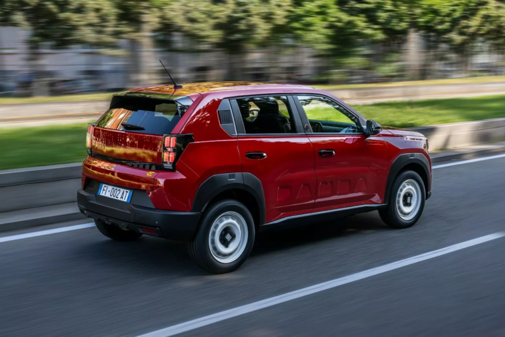 Fiat-Grande-Panda-Red-2-1024x683.png