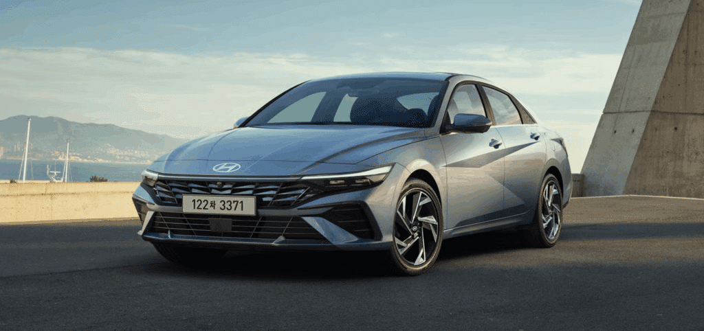 Hyundai-Avante-2-1024x482.png