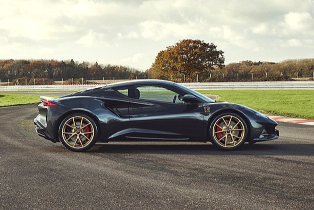 Lotus_Emira_Limited_Inspired_By_Type_97T_Side-1024x683.png