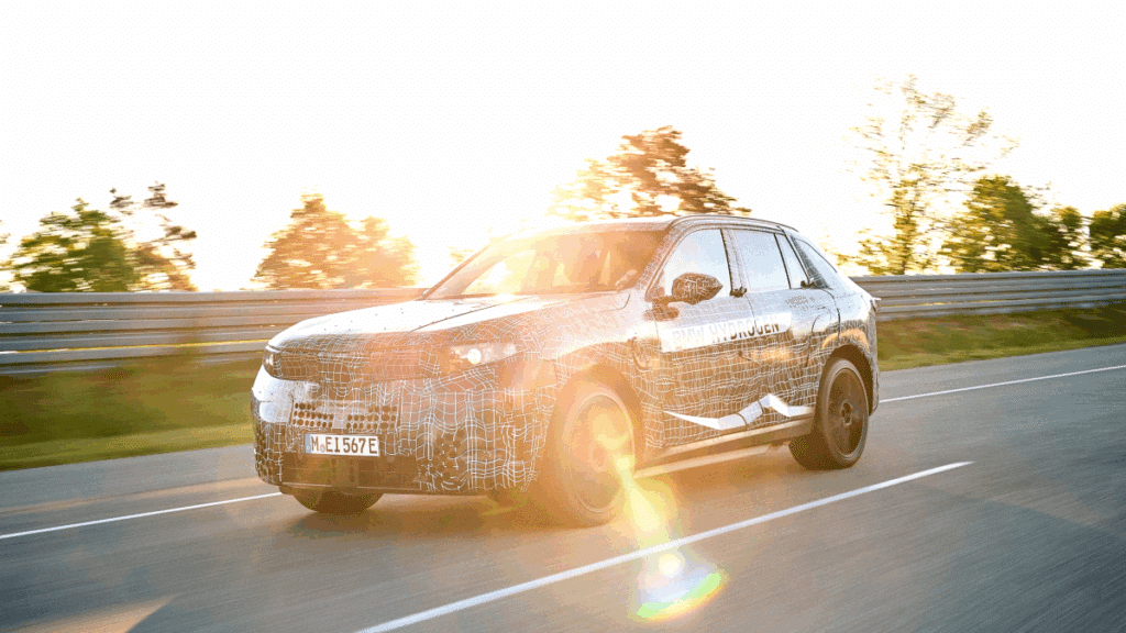 the-new-BMW-iX5-Hydrogen-prototype-1024x576.png