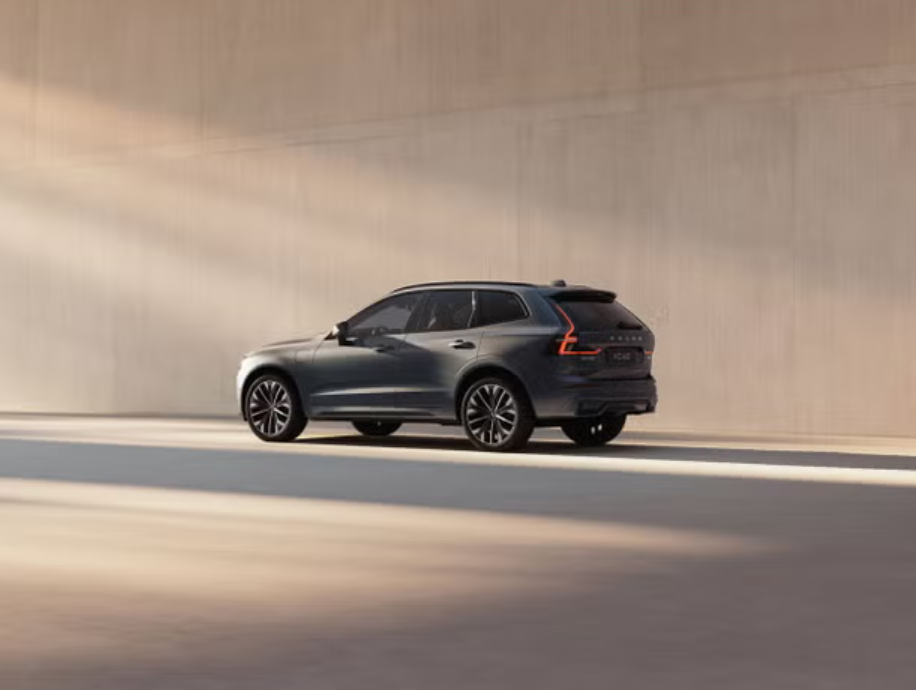 2026-Volvo-XC60-5.png