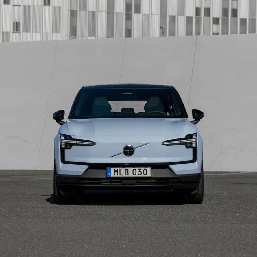 Volvo-EX30-5.png