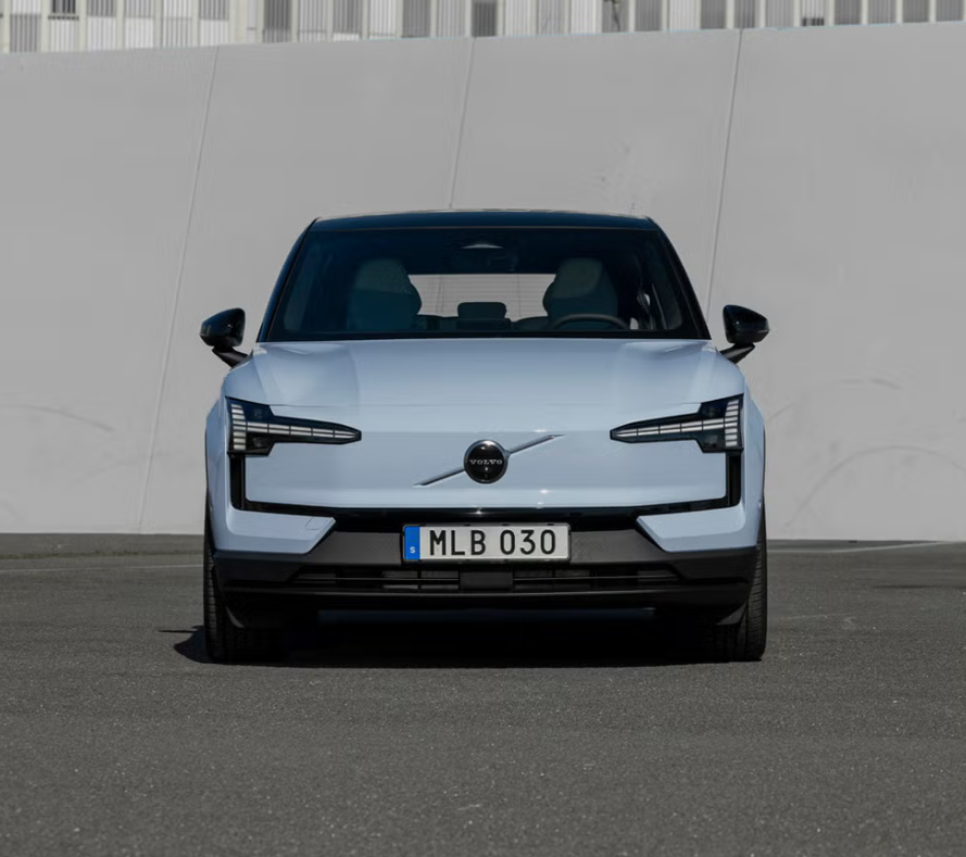 Volvo-EX30-5-1.png