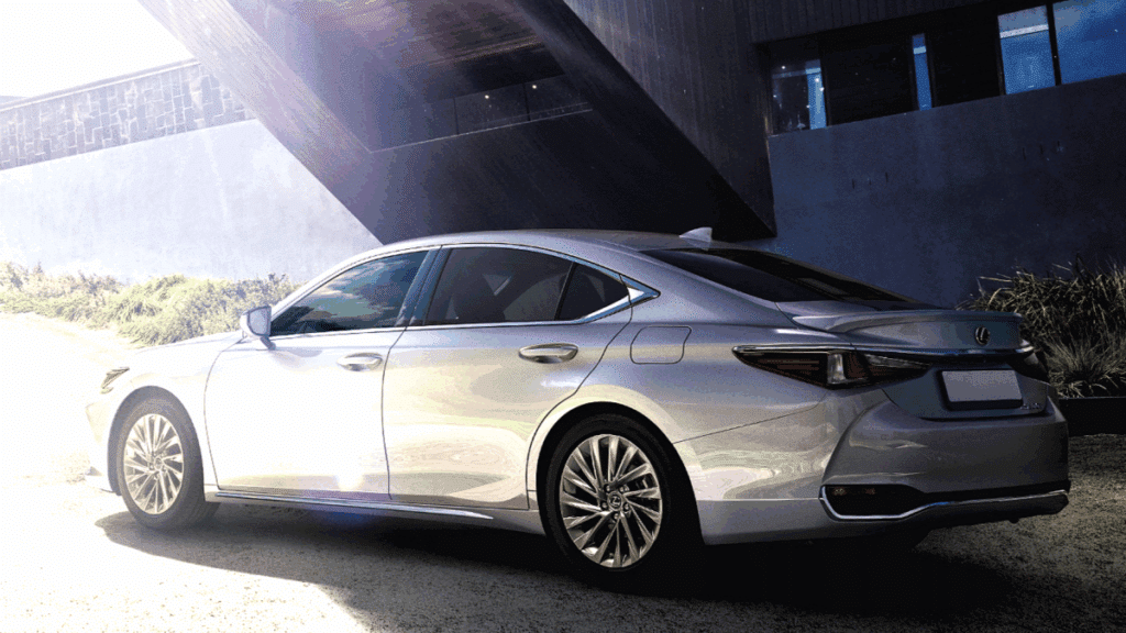 Lexus-ES-300h-1024x576.png