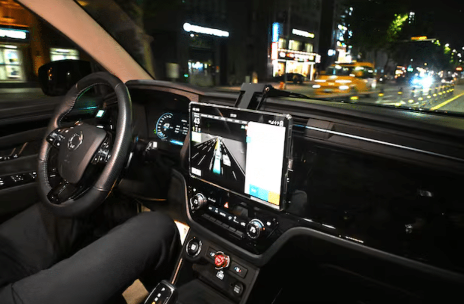 Seoul-City-Nighttime-Autonomous-Taxi-2.png