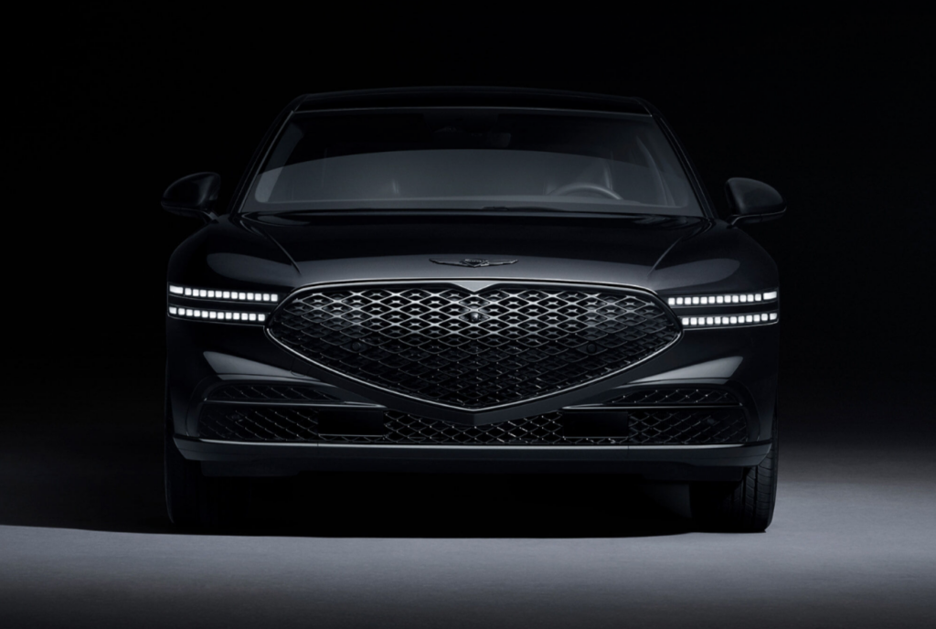 Genesis-G90-Long-Wheelbase-Black-5-1024x688.png