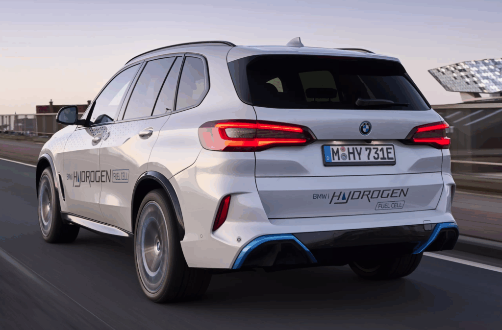 the-new-BMW-iX5-Hydrogen-prototype-5-1024x674.png