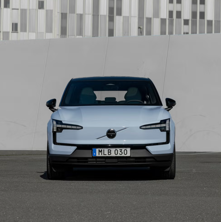 Volvo-EX30-5.png