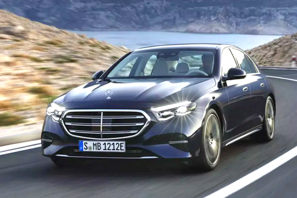 Mercedes-Benz-E-350-e-4MATIC-with-EQ-hybrid-technology-1024x683.png