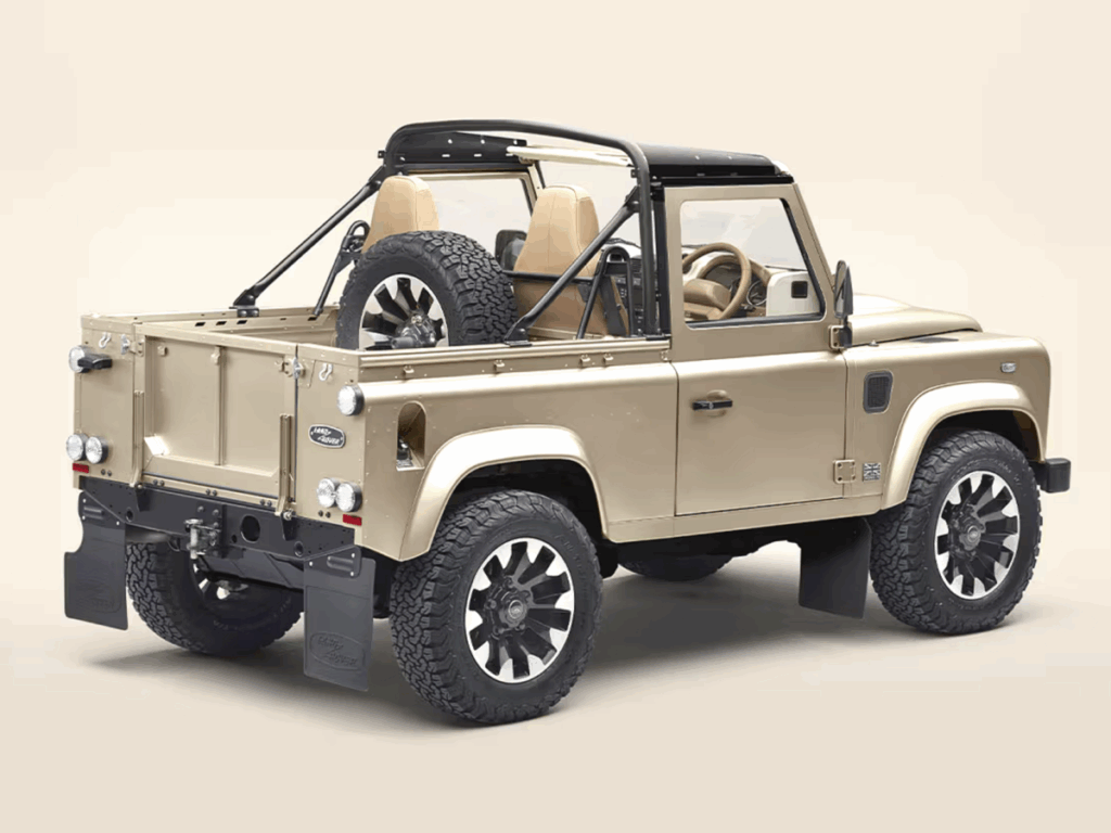 Land-Rover-Defender-V8-Soft-Top-1024x768.png