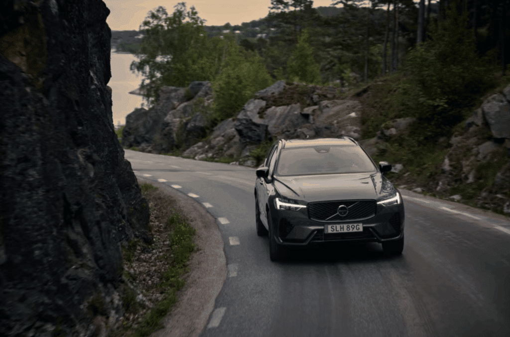 2026-Volvo-XC60-2-1024x677.png