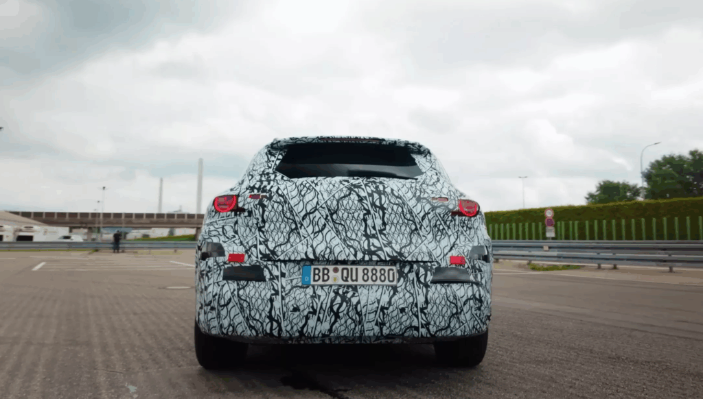 Mercedes-GLC-EV-teaser-4-1024x582.png
