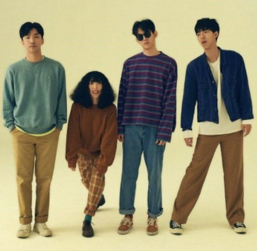 밴드 향니 -이지향(여).png