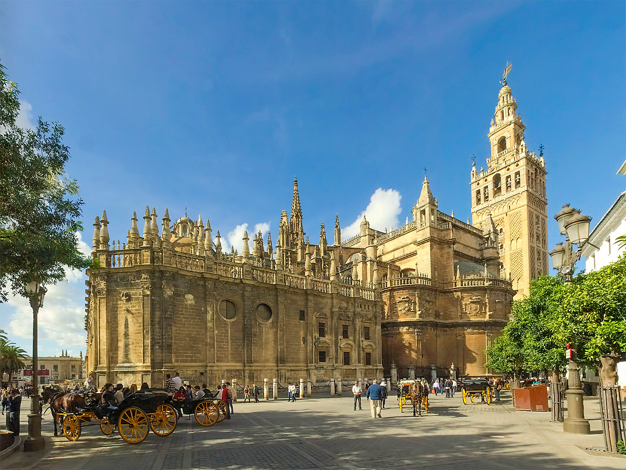 Sevilla_Cathedral_-_Southeast-Ingo Mehling-cp.png