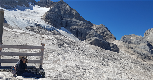 2-169 마르몰라다 산의 빙하.png