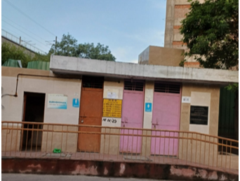 뉴델리의 공중 화장실.png