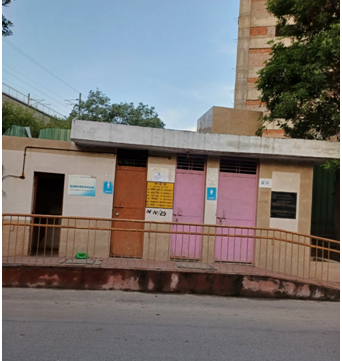 뉴델리의 공중 화장실.png