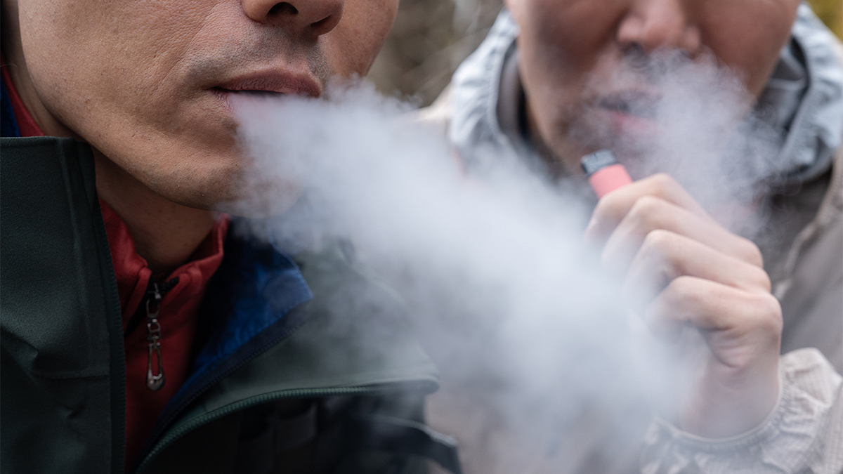 Electronic cigarette.png