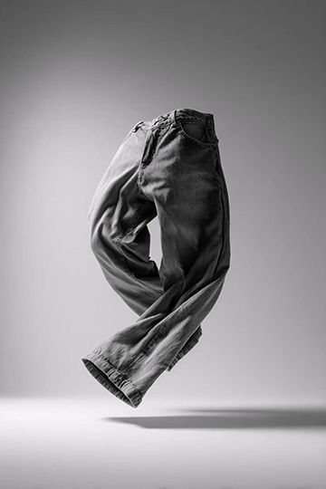 social_montenerooffice_a_pair_of_classic_blue_jeans_pants_floating_m_fdcdeac3-b6f6-4469-aafd-f5a9e7902e82_0 (1).mp4_20250711_150302.198.png