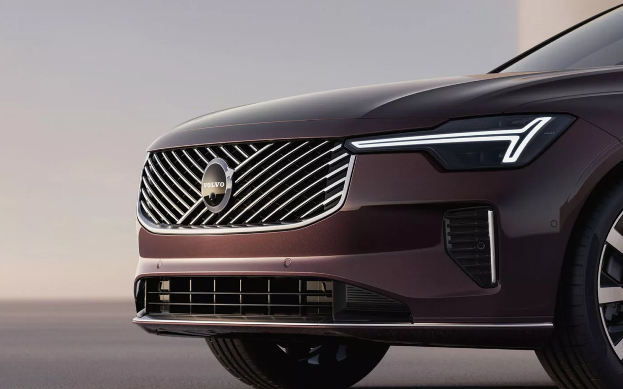 볼보 페이스리프트00.png