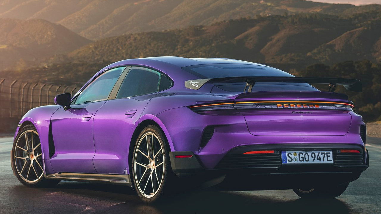 타이칸 터보 s 5.png