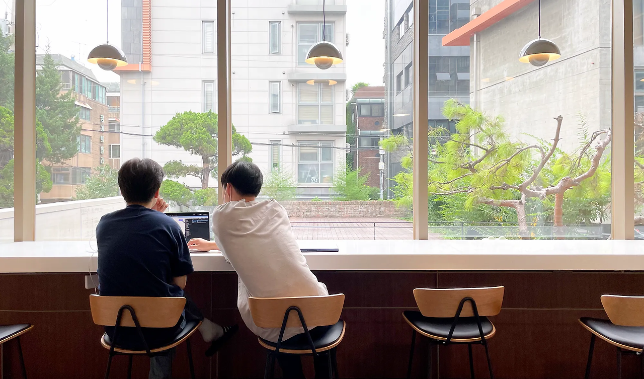 회사 사옥.png