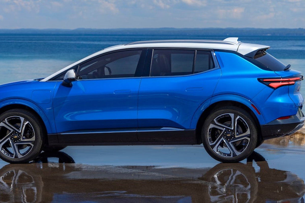 Equinox_EV_Chevrolet_wwwchevroletcom_2.png