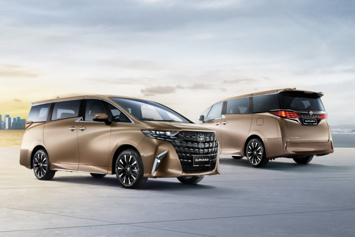 Alphard_Toyota_wwwtoyotacom_2.png