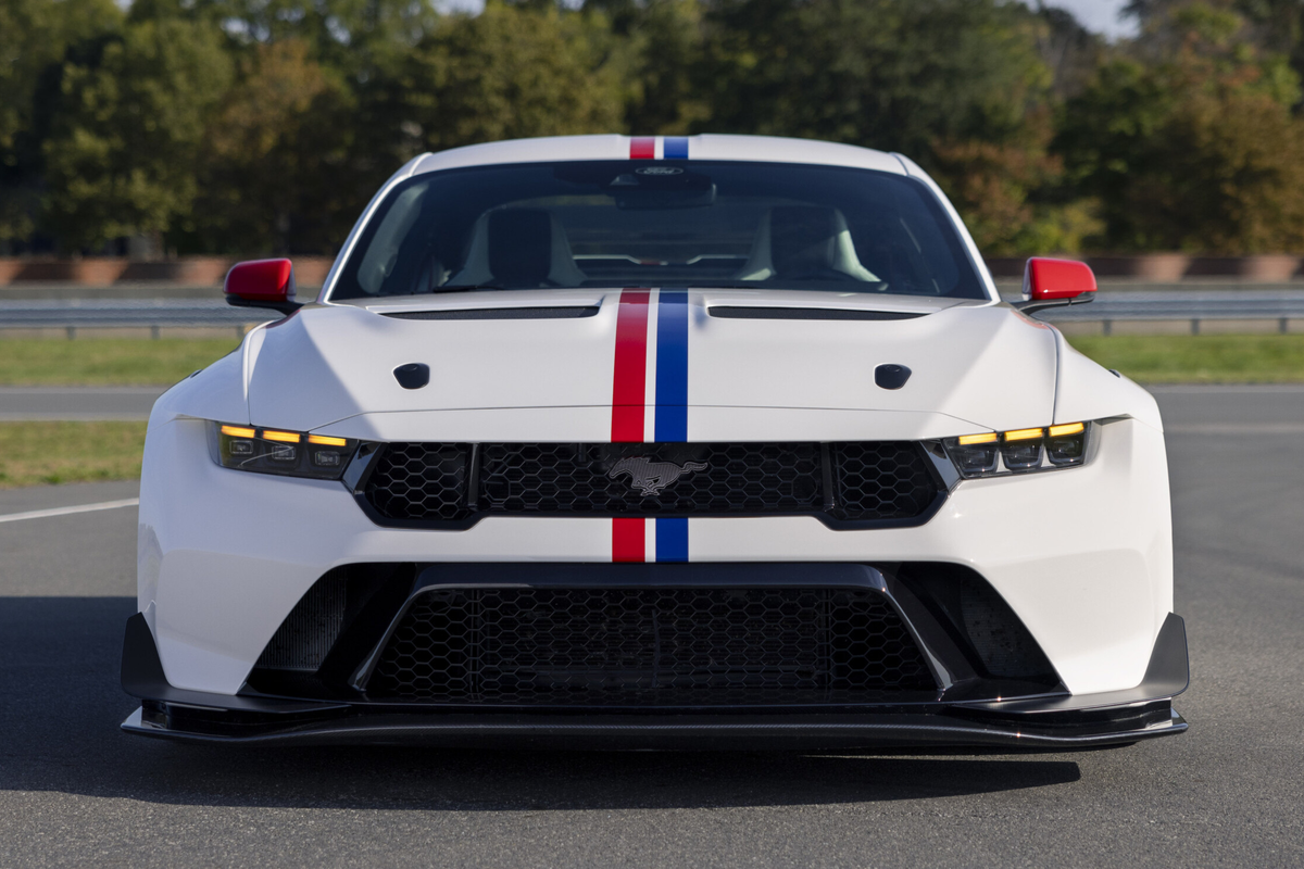 Mustang_GTD_Spirit_of_America_Edition_Ford_wwwfordcom_1.png