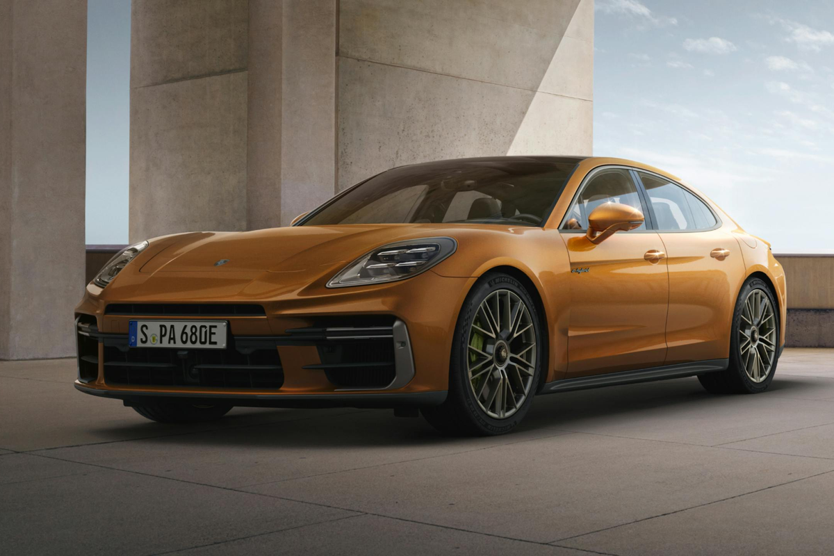 Panamera_Turbo_EHybrid_Porsche_wwwporschecom_1.png