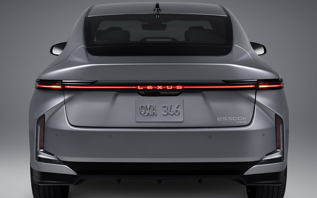 렉서스ES 0006.png