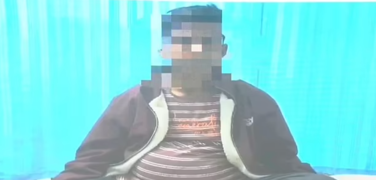 우타르 프라데시(Uttar Pradesh) 출신인 17세 소녀.png