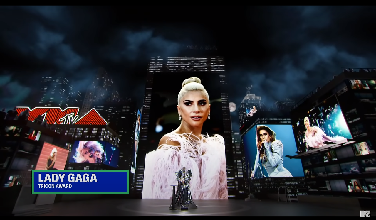 ladygaga_vma3.png
