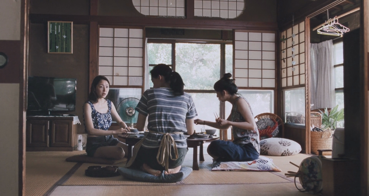 바닷마을 다이어리 Our.Little.Sister.2015.mp4_20230725_125302.122.png