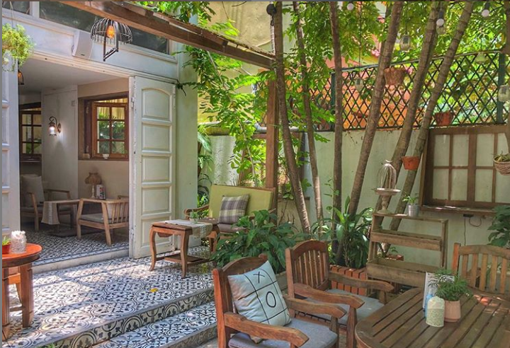 Essie Tearoom and Bistro_1.png